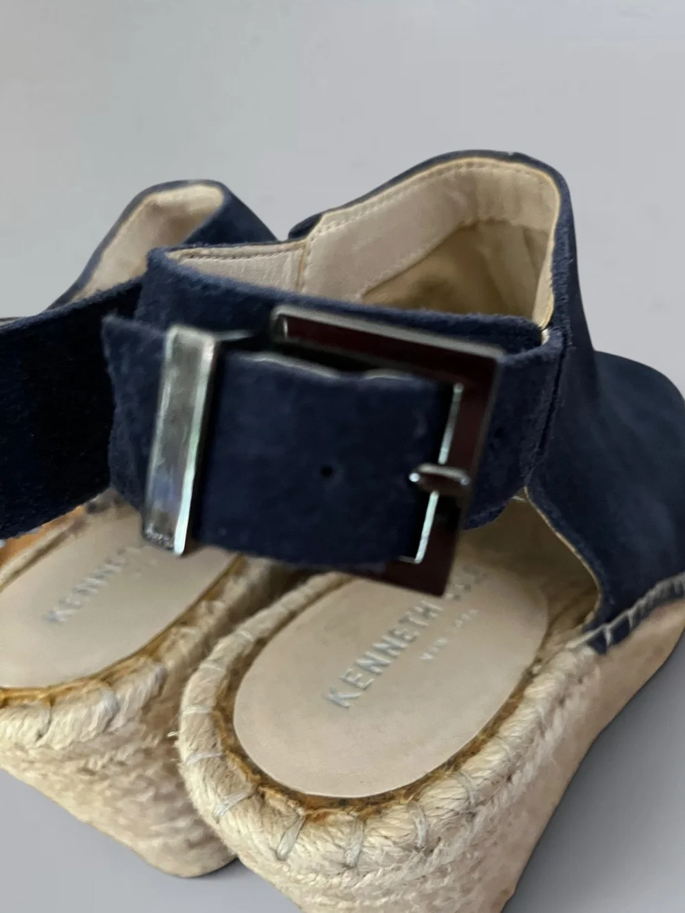 Kenneth Cole New York Olivia Navy Suede Espadrille Wedge Sandals 6.5